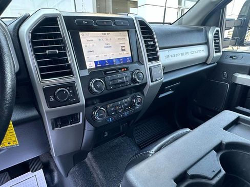 Used 2020 Ford F350 Lariat w/ Lariat Value Package AWD/4WD image 10