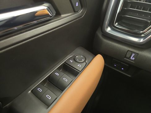 Certified 2024 GMC Canyon AT4 w/ Canyon Safety Plus Package image 31