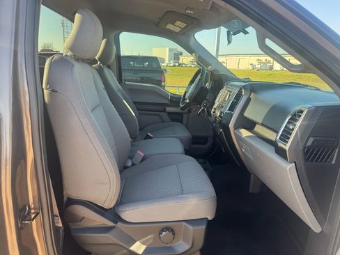 Used 2016 Ford F150 XLT image 10