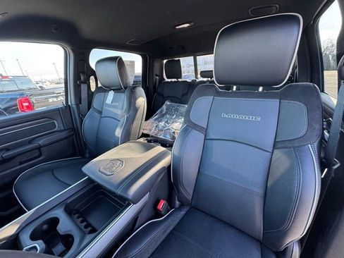 New 2026 RAM 3500 Laramie AWD/4WD image 17