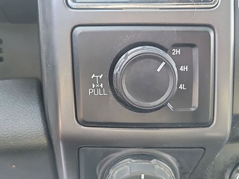 Used 2020 Ford F150 XLT w/ Equipment Group 302A Luxury image 16