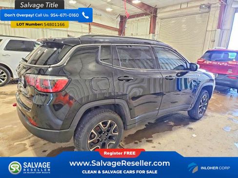 Used 2020 Jeep Compass Trailhawk AWD/4WD image 4