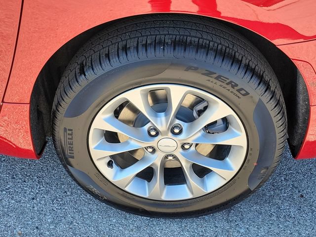 New 2027 Chrysler Pacifica Select AWD/4WD image 25