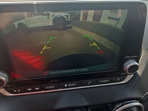 Used 2022 Nissan Sentra SV FWD image 22