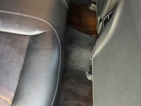 Used 2019 Mercedes-Benz GLA 250 4MATIC image 17