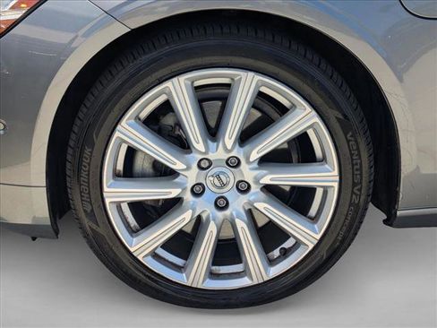 Used 2018 Volvo S90 T8 Inscription w/ Convenience Package AWD/4WD image 26