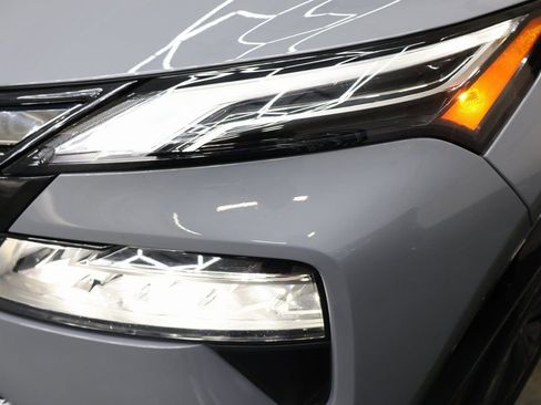 Used 2024 Nissan Rogue Platinum w/ Platinum Premium Package image 27