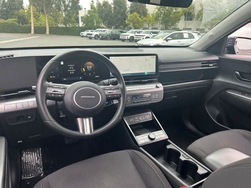 Used 2025 Hyundai Kona SEL AWD/4WD image 7