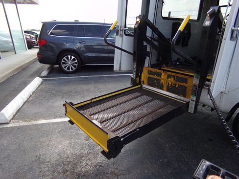 Used 2011 Ford E-350 and Econoline 350 Super Duty w/ Shuttle Bus Prep Pkg image 64