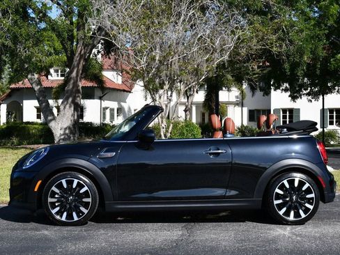 Used 2024 MINI Cooper S w/ Signature Upholstery Package FWD image 29