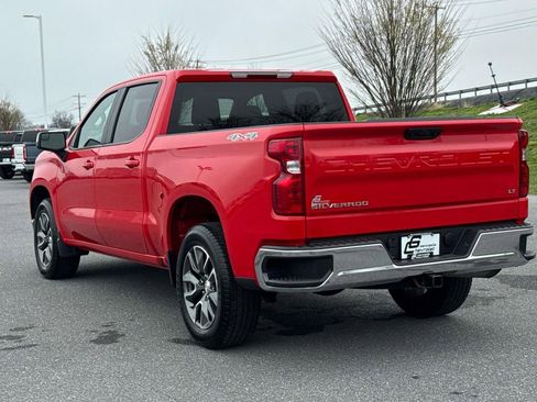 Used 2022 Chevrolet Silverado 1500 LT AWD/4WD image 22