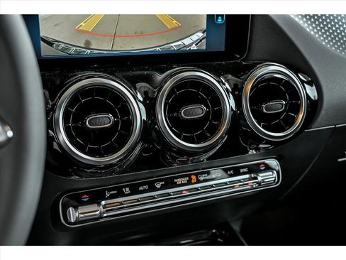 New 2026 Mercedes-Benz GLA 250 4MATIC image 16