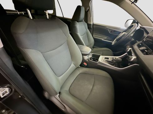 Used 2024 Toyota RAV4 LE image 32