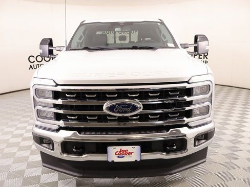Used 2024 Ford F250 Lariat image 9