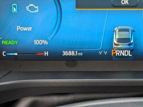 Used 2025 Ford Escape SE w/ PHEV Premium Package image 11