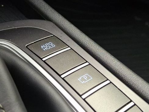 Certified 2025 Hyundai Kona SE FWD image 30