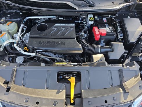 Used 2022 Nissan Rogue SV image 30