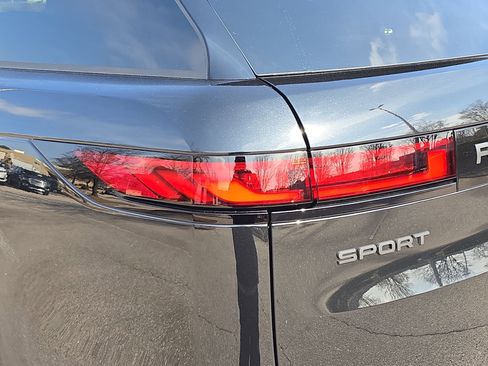 New 2026 Land Rover Range Rover Sport Dynamic SE image 34