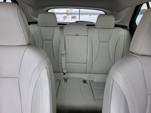 Used 2022 Buick Envision Essence w/ Technology Package I image 18