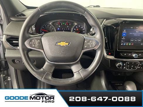 Used 2023 Chevrolet Traverse LT AWD/4WD image 12