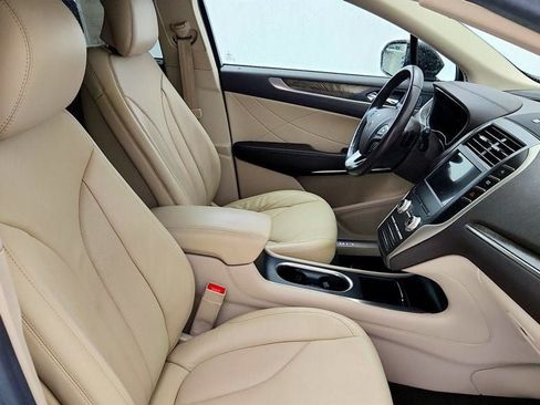 Used 2019 Lincoln MKC Reserve FWD image 24