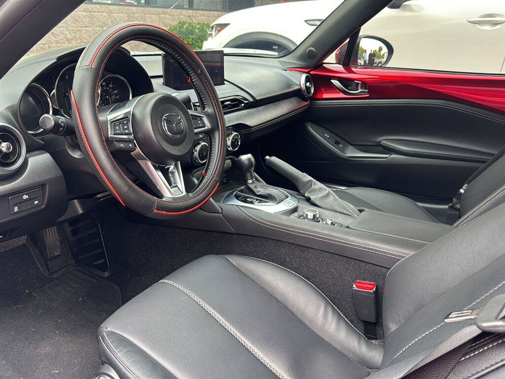 Used 2024 MAZDA MX-5 Miata Grand Touring RWD image 4