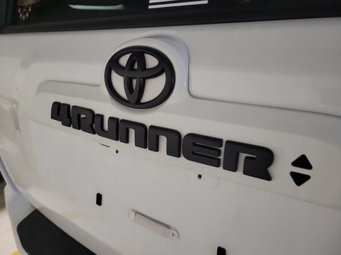 Used 2024 Toyota 4Runner SR5 Premium w/ Moonroof Package AWD/4WD image 14