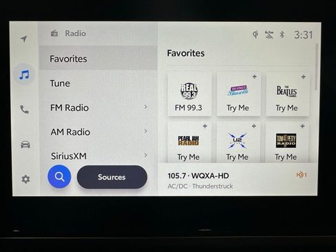 Used 2025 Toyota Camry SE image 27