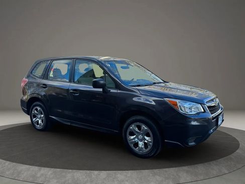 Used 2016 Subaru Forester 2.5i image 3