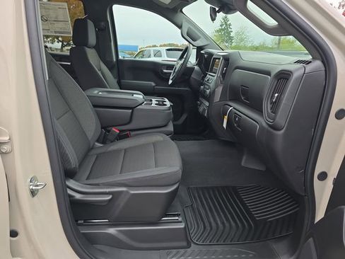 New 2026 Chevrolet Silverado 1500 Custom Trail Boss w/ LPO, Dark Essentials Package image 28