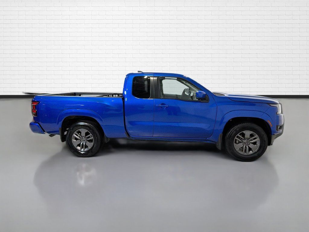 Used 2025 Nissan Frontier SV w/ SV Convenience Package RWD image 10