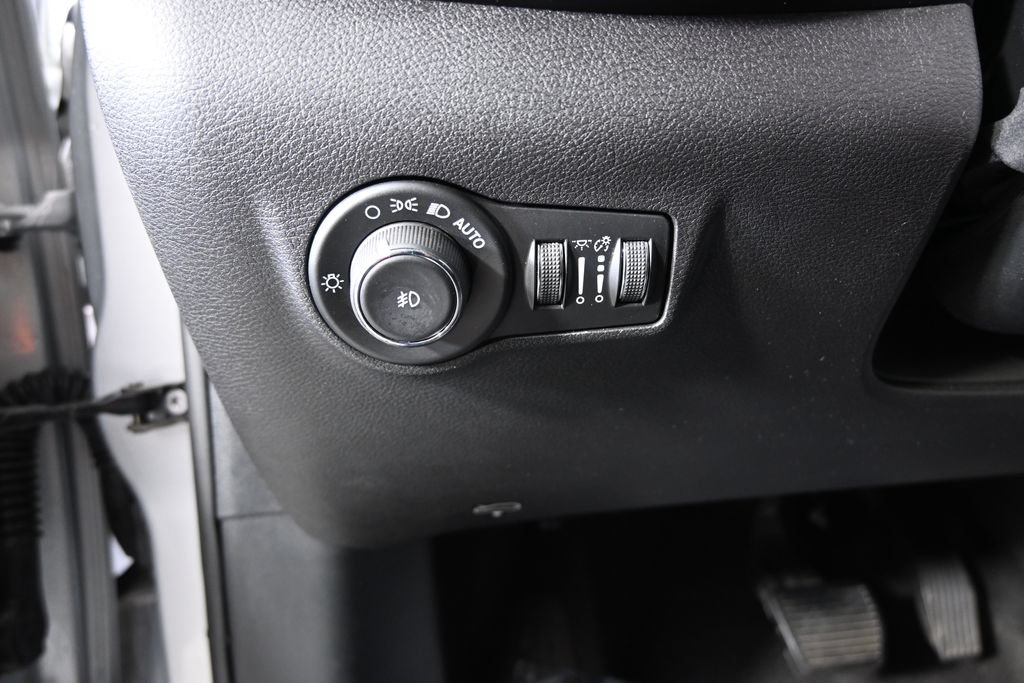 Used 2024 Jeep Compass Trailhawk AWD/4WD image 23