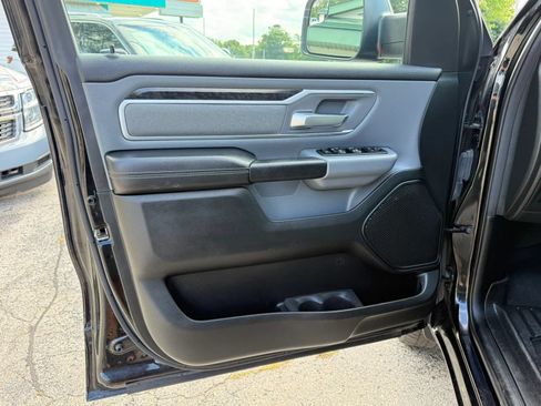 Used 2021 RAM 1500 Big Horn AWD/4WD image 9