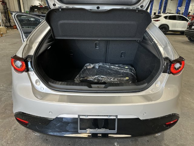 New 2026 MAZDA MAZDA3 Hatchback w/Premium Plus Pkg AWD/4WD image 25