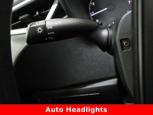 Certified 2023 Toyota Corolla LE image 22