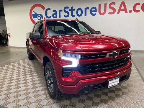 Used 2024 Chevrolet Silverado 1500 RST w/ Convenience Package II AWD/4WD image 2