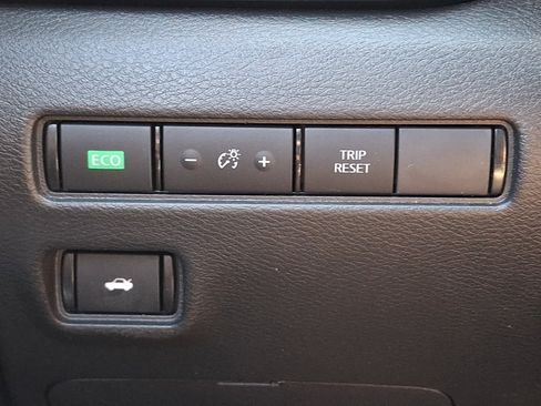 Certified 2023 Nissan Sentra SR w/ SR Premium Package FWD image 24