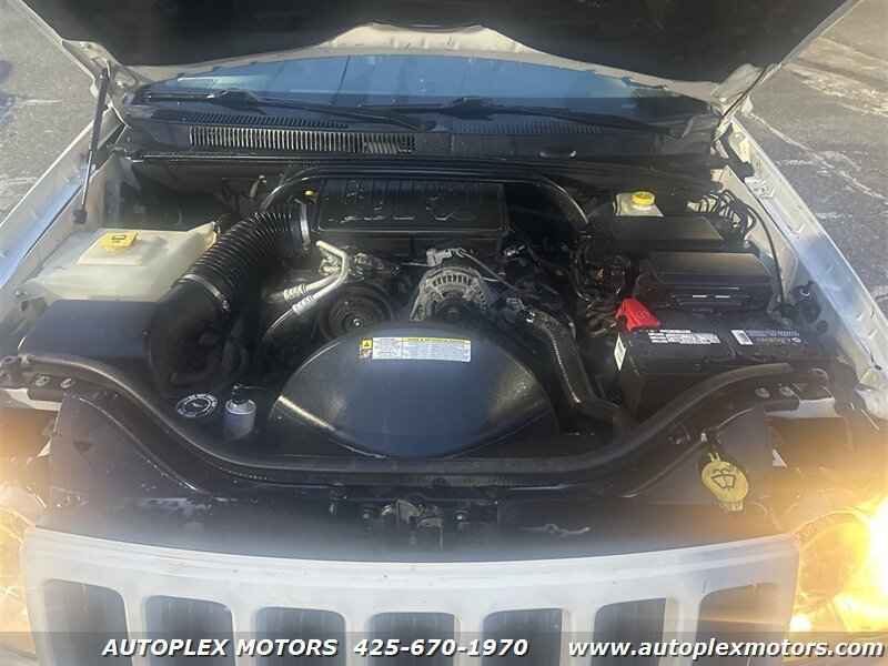 Used 2008 Jeep Grand Cherokee Laredo RWD image 33