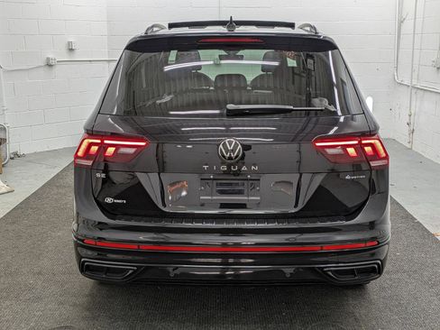 Used 2022 Volkswagen Tiguan SE R-Line image 23