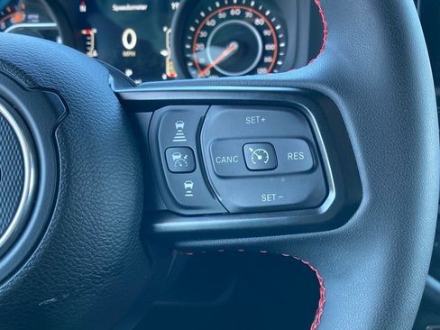 Used 2024 Jeep Wrangler Unlimited Rubicon image 18