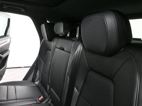 Certified 2026 Porsche Cayenne AWD/4WD image 21