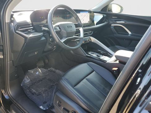 Used 2025 Audi Q5 Premium Plus w/ Premium Plus AWD/4WD image 19