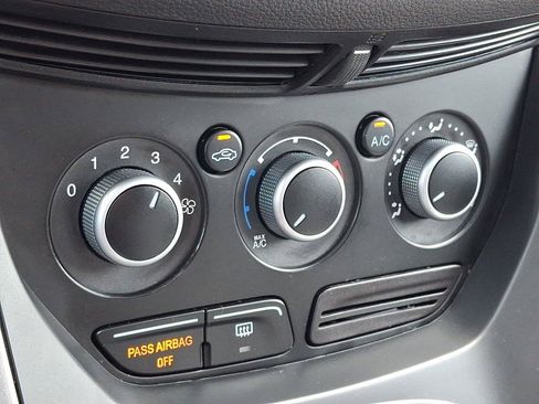 Used 2015 Ford Escape SE AWD/4WD image 16