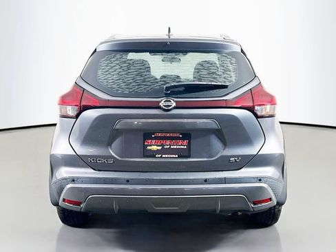 Used 2021 Nissan Kicks SV image 7