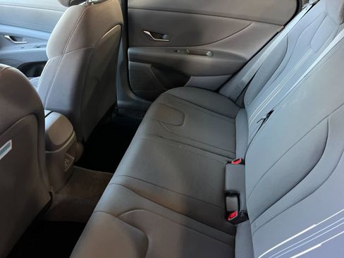Certified 2024 Hyundai Elantra SEL FWD image 5