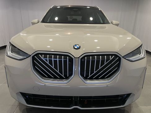 New 2026 BMW X3 xDrive30 w/ Premium Package image 2