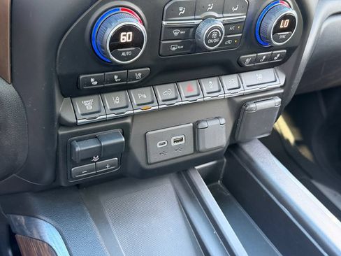 Used 2020 Chevrolet Silverado 3500 High Country w/ LPO, Hitch Package AWD/4WD image 24