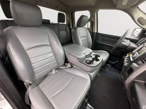 Used 2019 RAM 1500 Tradesman AWD/4WD image 25
