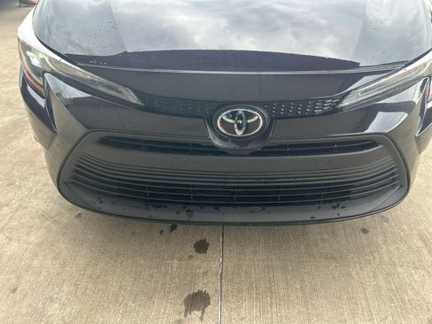 Used 2024 Toyota Corolla LE FWD image 2