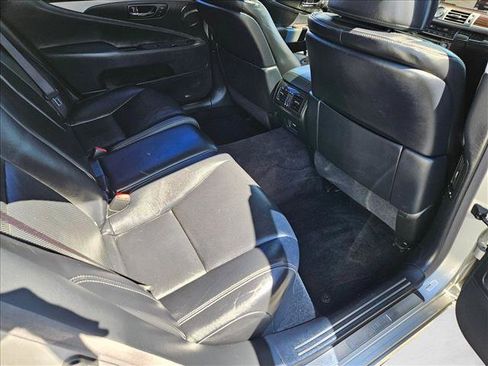 Used 2015 Lexus LS 460 L w/ Ultra Luxury Package AWD/4WD image 19